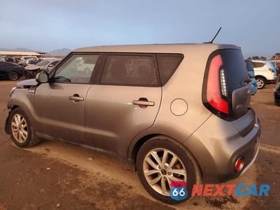 Drugie zdjęcie samochodu z przodu: 2019 KIA SOUL + VIN:KNDJP3A50K7655491 - miniatura