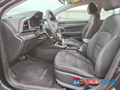 Zdjęcie 7 z 11 samochodu: 2019 HYUNDAI ELANTRA SE VIN:5NPD74LF8KH496711 - miniatura