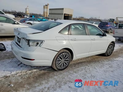 Trzecie zdjęcie samochodu z tyłu: 2020 VOLKSWAGEN JETTA S VIN:3VWCB7BU6LM025287 - miniatura