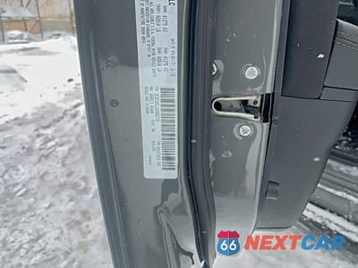 Zdjęcie 10 z 10 samochodu: 2019 DODGE CHARGER SCAT PACK VIN:2C3CDXGJ1KH662732 - miniatura