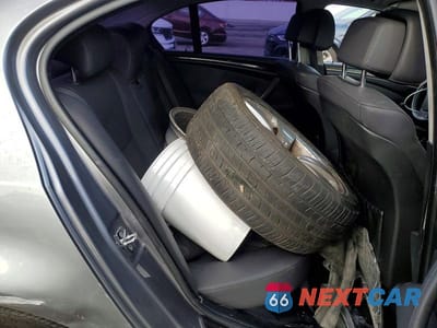 Zdjęcie 10 z 12 samochodu: 2008 BMW 528 I VIN:WBANU53558C110452 - miniatura
