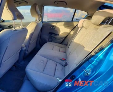 Zdjęcie 10 z 11 samochodu: 2010 HONDA INSIGHT EX VIN:JHMZE2H79AS019172 - miniatura