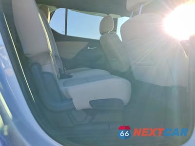 Zdjęcie 11 z 13 samochodu: 2023 CHEVROLET TRAVERSE LS VIN:1GNERFKW5PJ226353 - miniatura