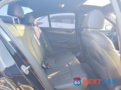 Zdjęcie 10 z 12 samochodu: 2023 BMW 530E VIN:WBA13AG07PCL76689 - miniatura