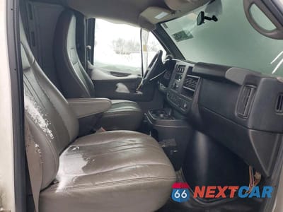 Zdjęcie 7 z 13 samochodu: 2015 CHEVROLET EXPRESS 2500 DELIVERY VAN VIN:1GCWGGFF8F1106046 - miniatura