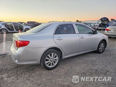 Trzecie zdjęcie samochodu z tyłu: 2010 TOYOTA COROLLA BASE VIN:1NXBU4EE4AZ193414 - miniatura