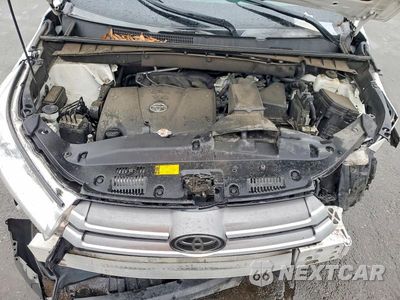 Zdjęcie 11 z 11 samochodu: 2019 TOYOTA HIGHLANDER LE VIN:5TDBZRFH9KS937591 - miniatura