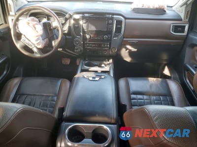 Zdjęcie 8 z 13 samochodu: 2018 NISS TITAN XD S VIN:1N6AA1F44JN520558 - miniatura