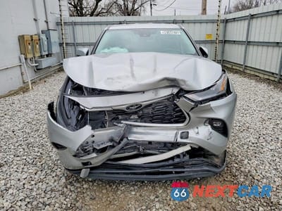 Piąte zdjęcie samochodu w środku: 2024 TOYOTA HIGHLANDER LE VIN:5TDKDRAH5RS533932 - miniatura