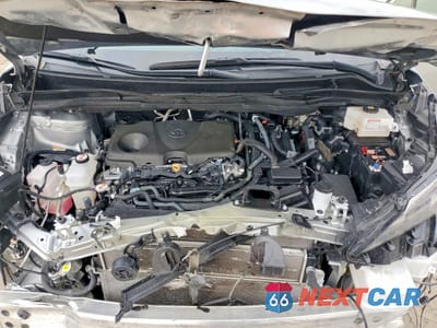 Zdjęcie 12 z 13 samochodu: 2025 TOYOTA SIENNA XLE VIN:5TDYRKEC6SS228155 - miniatura