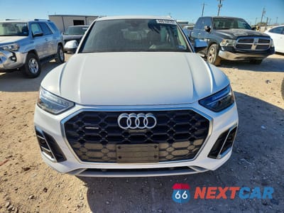 Piąte zdjęcie samochodu w środku: 2023 AUDI Q5 PREMIUM PLUS 45 VIN:WA1EAAFY1P2074512 - miniatura