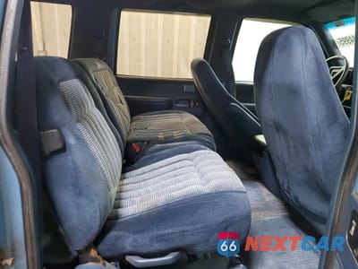 Zdjęcie 10 z 12 samochodu: 1993 CHEVROLET SUBURBAN K1500 VIN:1GNFK16K3PJ405154 - miniatura
