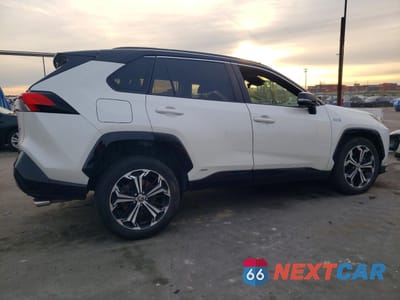 Trzecie zdjęcie samochodu z tyłu: 2022 TOYOTA RAV4 PRIME XSE VIN:JTMEB3FV7ND094138 - miniatura