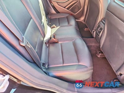 Zdjęcie 10 z 12 samochodu: 2018 MERCEDES-BENZ CLA 250 4MATIC VIN:WDDSJ4GB2JN513278 - miniatura
