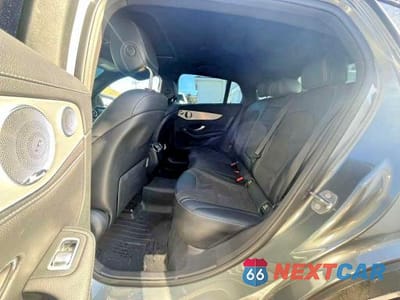 Piąte zdjęcie samochodu w środku: 2019 MERCEDES-BENZ GLC COUPE 63 4MATIC AMG VIN:WDC0J8JBXKF565393 - miniatura