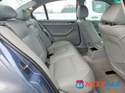 Zdjęcie 10 z 12 samochodu: 2003 BMW 325 I VIN:WBAET37453NJ37267 - miniatura