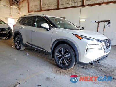 Czwarte zdjęcie samochodu z boku: 2021 NISSAN ROGUE SL VIN:JN8AT3CA5MW027512 - miniatura