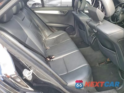 Zdjęcie 10 z 12 samochodu: 2008 MERCEDES-BENZ C 300 VIN:WDDGF54X98R017927 - miniatura