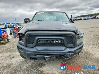 Piąte zdjęcie samochodu w środku: 2019 RAM 1500 CLASSIC SLT VIN:1C6RR6GT1KS622749 - miniatura