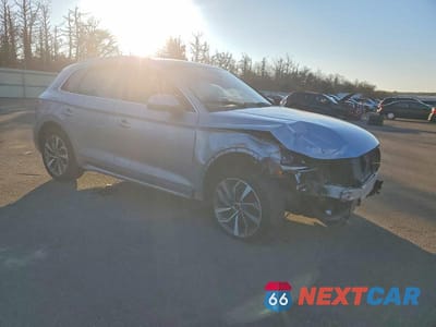 Czwarte zdjęcie samochodu z boku: 2021 AUDI Q5 PREMIUM PLUS VIN:WA1BAAFY0M2016714 - miniatura