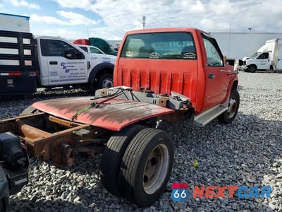 Czwarte zdjęcie samochodu z boku: 1999 GMC SIERRA C3500 HEAVY DUTY VIN:1GDKC34F5XF050881 - miniatura