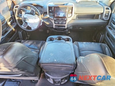 Zdjęcie 8 z 11 samochodu: 2021 RAM 2500 LARAMIE VIN:3C6UR5FL3MG621277 - miniatura