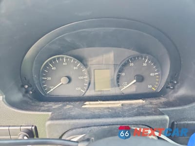 Zdjęcie 8 z 10 samochodu: 2012 MERCEDES-BENZ SPRINTER 2500 VIN:WD3PE7CD7C5650291 - miniatura