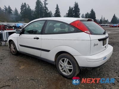 Drugie zdjęcie samochodu z przodu: 2000 FORD FOCUS ZX3 VIN:3FAFP3139YR241671 - miniatura