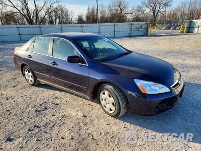 Czwarte zdjęcie samochodu z boku: 2007 HONDA ACCORD LX VIN:1HGCM56407A122372 - miniatura