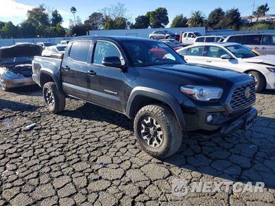 Czwarte zdjęcie samochodu z boku: 2023 TOYOTA TACOMA DOUBLE CAB VIN:3TMAZ5CN5PM200121 - miniatura