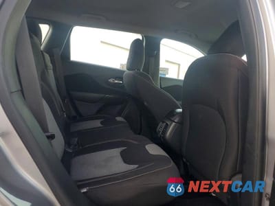 Zdjęcie 10 z 12 samochodu: 2014 JEEP CHEROKEE SPORT VIN:1C4PJLAB2EW222184 - miniatura