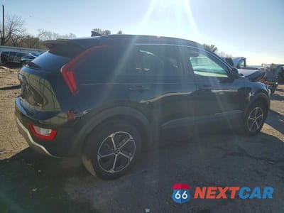 Trzecie zdjęcie samochodu z tyłu: 2023 KIA NIRO LX VIN:KNDCP3LE4P5099159 - miniatura