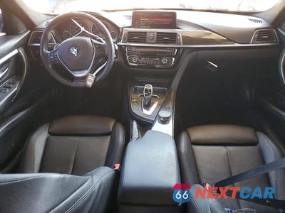 Zdjęcie 8 z 12 samochodu: 2018 BMW 330 I VIN:WBA8B9C53JEE81049 - miniatura