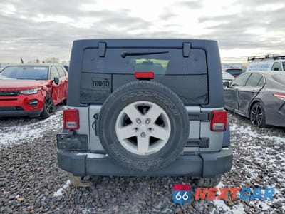 Zdjęcie 6 z 13 samochodu: 2017 JEEP WRANGLER UNLIMITED SPORT VIN:1C4BJWDG3HL528383 - miniatura