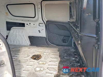 Zdjęcie 11 z 14 samochodu: 2016 RAM PROMASTER CITY DELIVERY VAN VIN:ZFBERFATXG6B68880 - miniatura