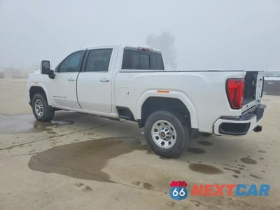 Drugie zdjęcie samochodu z przodu: 2022 GMC SIERRA K2500 DENALI VIN:1GT49REY9NF324711 - miniatura