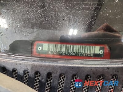 Zdjęcie 12 z 12 samochodu: 2003 CHEVROLET SILVERADO K2500 HEAVY DUTY VIN:1GCHK29U03E287278 - miniatura