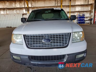 Piąte zdjęcie samochodu w środku: 2005 FORD EXPEDITION XLT VIN:1FMFU15595LA05398 - miniatura