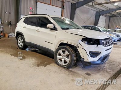 Czwarte zdjęcie samochodu z boku: 2019 JEEP COMPASS LATITUDE VIN:3C4NJDBB1KT723984 - miniatura