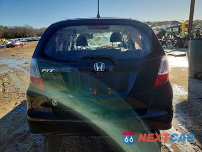 Zdjęcie 6 z 11 samochodu: 2013 HONDA FIT VIN:JHMGE8H39DC010798 - miniatura
