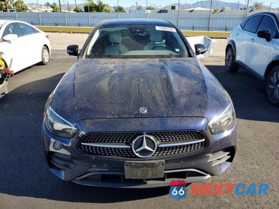 Piąte zdjęcie samochodu w środku: 2023 MERCEDES-BENZ E 350 VIN:W1KZF8DB3PB125286 - miniatura