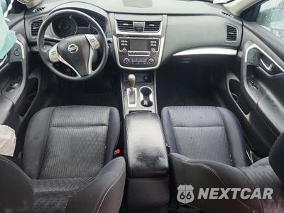 Zdjęcie 8 z 12 samochodu: 2017 NISSAN ALTIMA 2.5 VIN:1N4AL3AP5HN348955 - miniatura