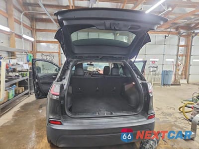 Zdjęcie 6 z 14 samochodu: 2020 JEEP CHEROKEE LATITUDE PLUS VIN:1C4PJLLB6LD652533 - miniatura