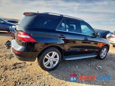 Trzecie zdjęcie samochodu z tyłu: 2014 MERCEDES-BENZ ML 350 4MATIC VIN:4JGDA5HB2EA365827 - miniatura