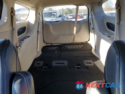 Zdjęcie 10 z 13 samochodu: 2020 CHRYSLER VOYAGER LXI VIN:2C4RC1DG9LR176566 - miniatura