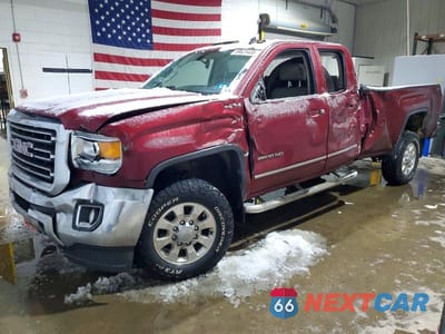 2015 GMC SIERRA K2500 SLT 1GT22ZEG3FZ114799 - główne zdjęcie licytacji z USA - miniatura