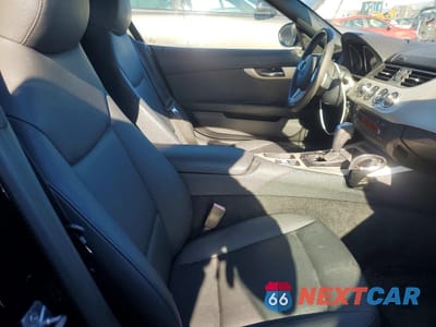 Zdjęcie 10 z 12 samochodu: 2011 BMW Z4 SDRIVE30I VIN:WBALM5C51BE380314 - miniatura
