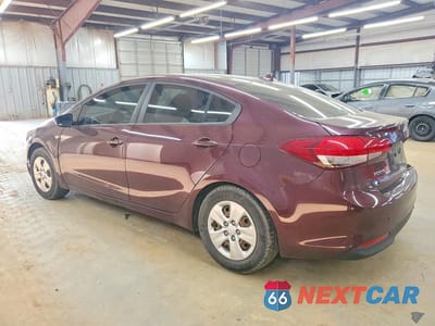 Drugie zdjęcie samochodu z przodu: 2018 KIA FORTE LX VIN:3KPFK4A75JE258840 - miniatura