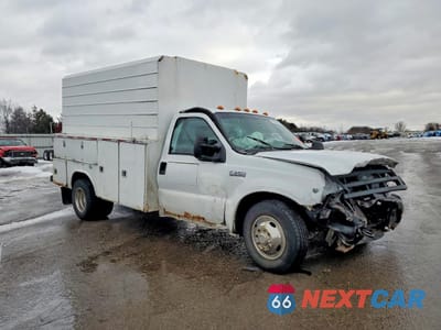 Czwarte zdjęcie samochodu z boku: 2005 FORD F350 SUPER DUTY UTILITY / SERVICE TRUCK VIN:1FDWF36Y95EB92080 - miniatura