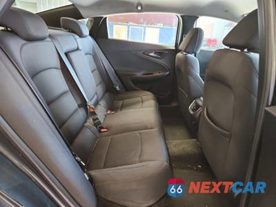 Zdjęcie 10 z 13 samochodu: 2017 CHEVROLET MALIBU LT VIN:1G1ZE5ST6HF176419 - miniatura